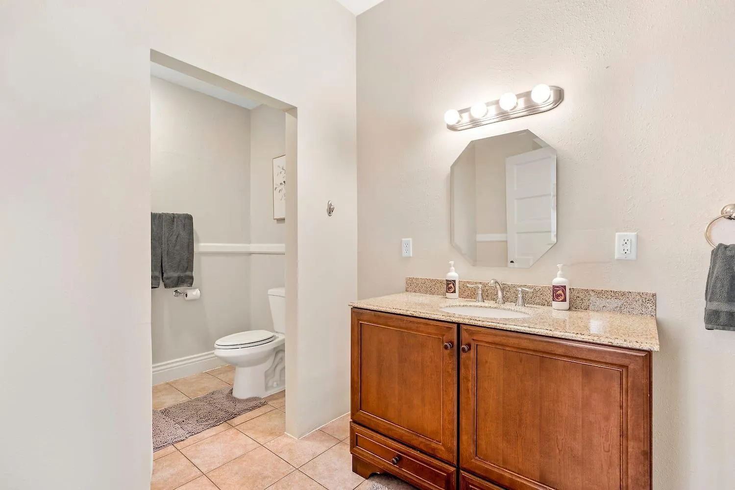Apartmán King Sleep8 4Bed 2Br 2 Ba Swepson Hideaway Louisville 0*,  USA